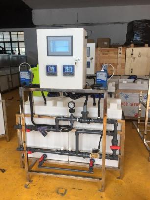 PLC循環水加藥裝置