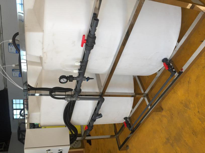 兩桶量泵加藥設(shè)備